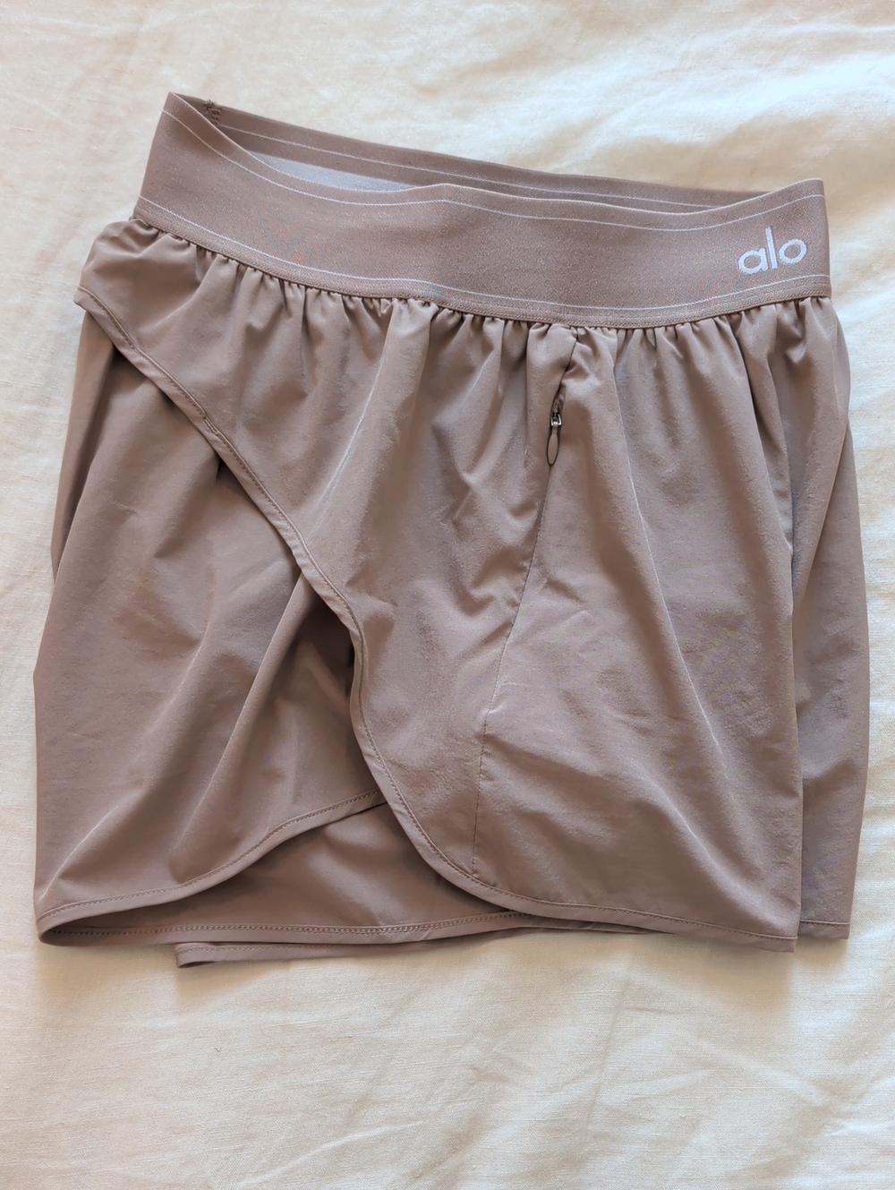 ALO Yoga Matchpoint Women's Athletic Shorts XS - Picture 6 of 8